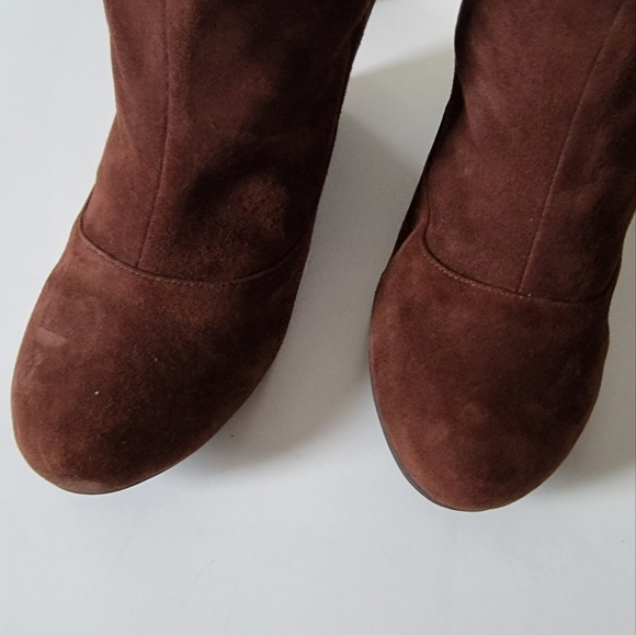 BCBGENERATION Wessy Brown Suede Booties Size 8 Boot Sock - Picture 3 of 12